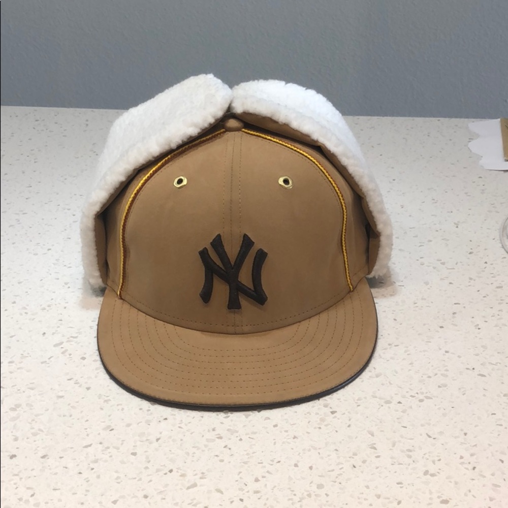 Yankee Winter Fitted